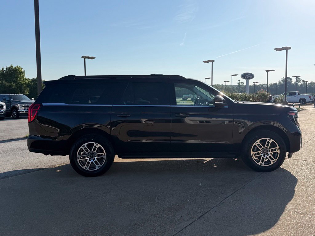 New 2026 Ford Expedition Max Active RWD image 7