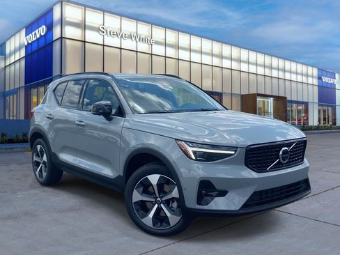New 2026 Volvo XC40 B5 Plus w/ Protection Package Premier image 1