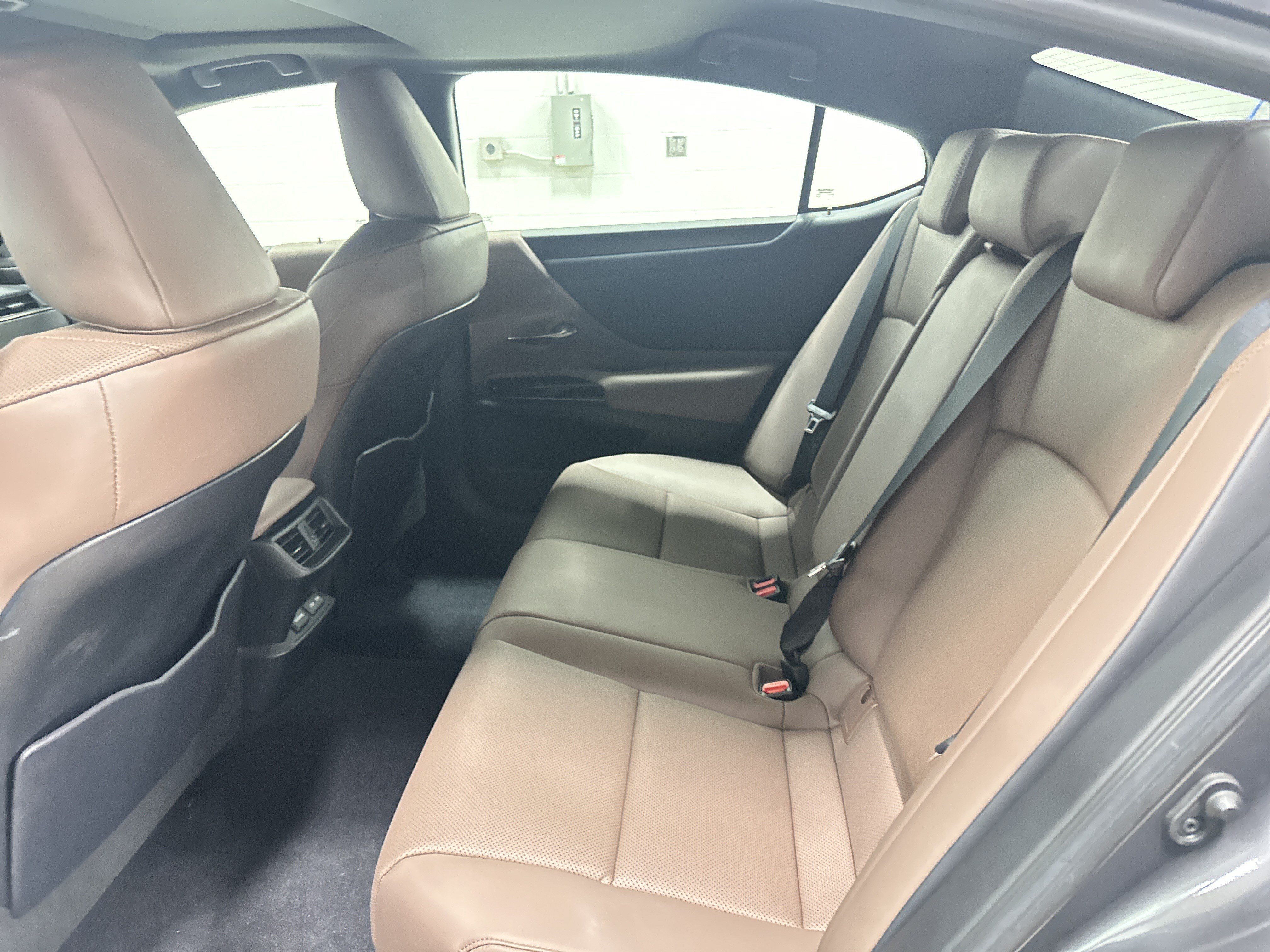 Certified 2023 Lexus ES 350 w/ Premium Package FWD image 31