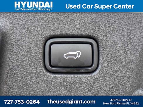 Used 2020 Hyundai Palisade Limited FWD image 13