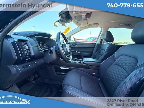Used 2023 Nissan Pathfinder S AWD/4WD image 23