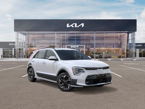 New 2026 Kia Niro Wave w/ Wave Preserve Package FWD image 8