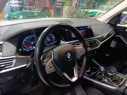 Used 2021 BMW X7 xDrive40i w/ Executive Package AWD/4WD image 4