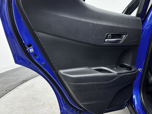 Used 2019 Toyota C-HR LE image 24