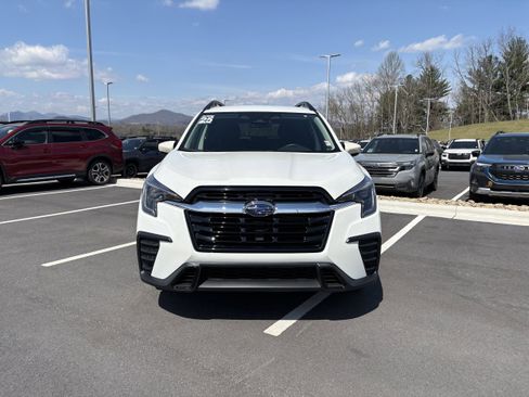 Certified 2025 Subaru Ascent Premium AWD/4WD image 2