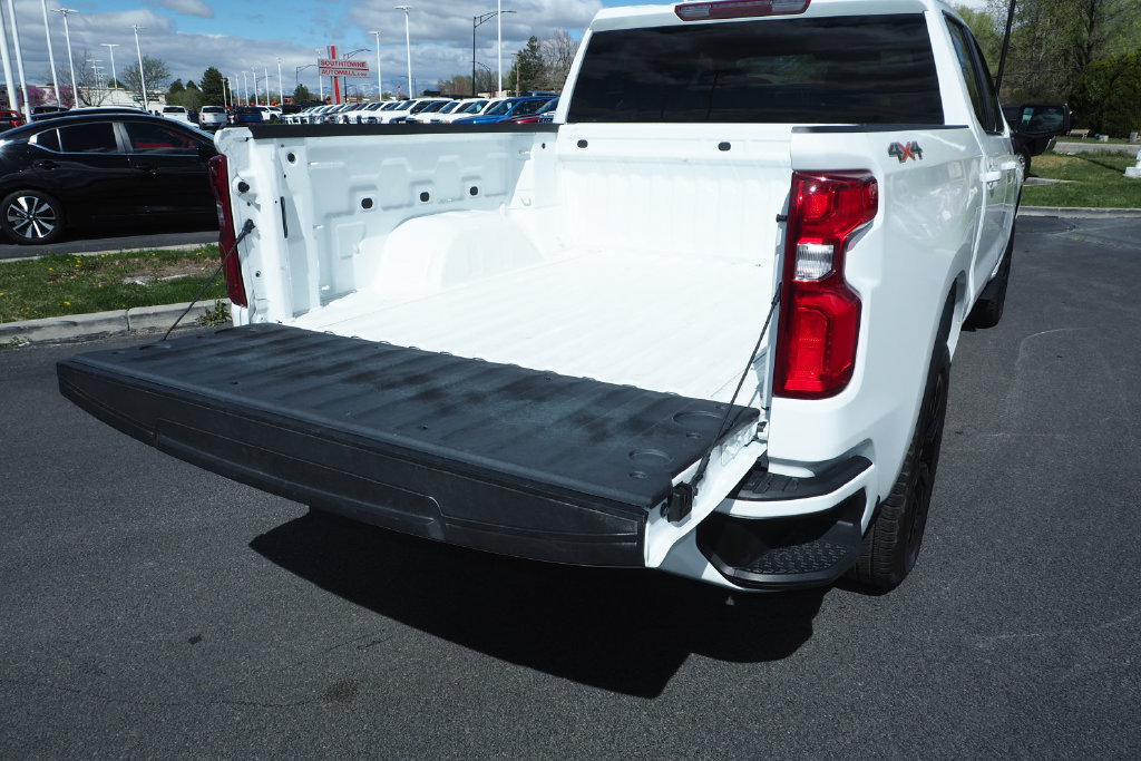 Used 2022 Chevrolet Silverado 1500 RST AWD/4WD image 17