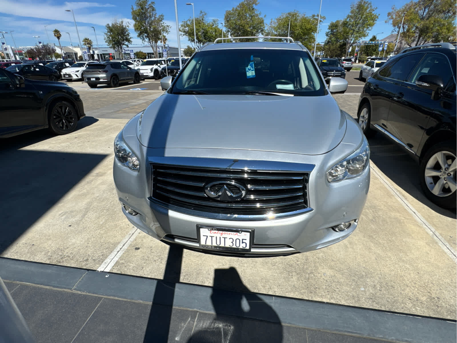 Used 2015 INFINITI QX60 Luxe w/ Premium Plus Package AWD/4WD image 4