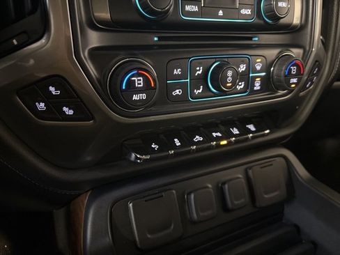 Used 2019 Chevrolet Silverado 3500 LTZ w/ Duramax Plus Package image 25