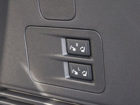 Certified 2025 INFINITI QX80 Pure image 37