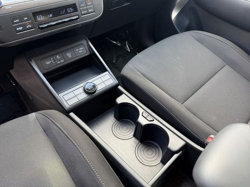 Used 2024 Hyundai Kona SEL FWD image 18