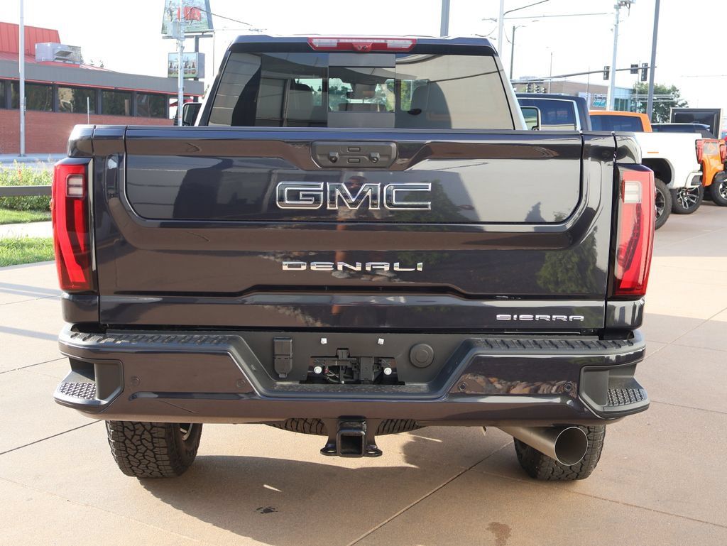 New 2026 GMC Sierra 2500 Denali Ultimate w/ Max Trailering Package AWD/4WD image 4