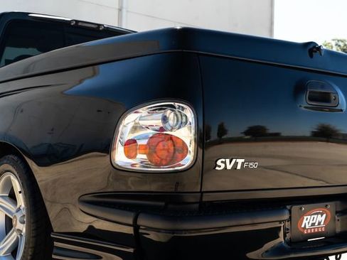 Used 2004 Ford F150 Lightning image 12