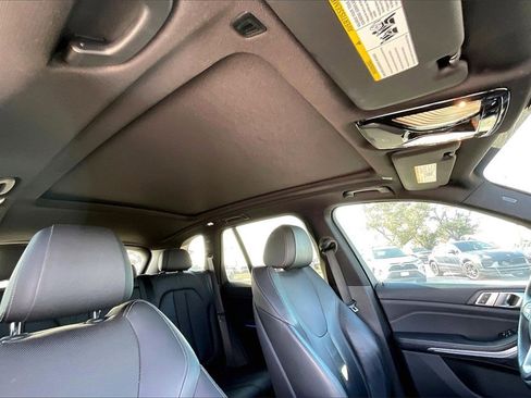 Used 2019 BMW X5 xDrive40i w/ Convenience Package image 28