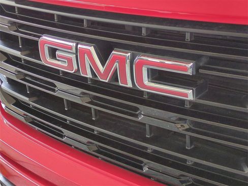Used 2022 GMC Sierra 1500 Elevation image 33
