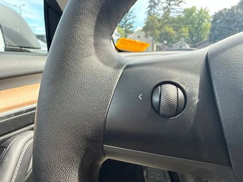 Used 2023 Tesla Model 3 Standard Range RWD image 23