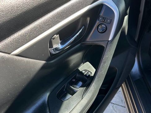 Used 2018 Nissan Altima 2.5 S w/ S Convenience Package FWD image 17