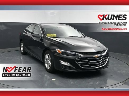 Used 2024 Chevrolet Malibu LT FWD image 1
