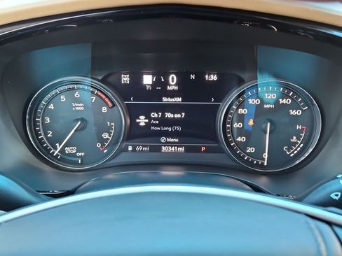 Used 2023 Cadillac XT5 Premium Luxury w/ Platinum Package AWD/4WD image 11