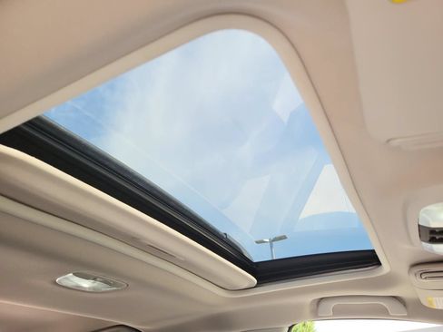 Used 2023 Subaru Crosstrek 2.0i Premium AWD/4WD image 10