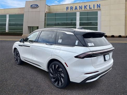 New 2026 Lincoln Nautilus Black Label w/ Jet Appearance Package image 5