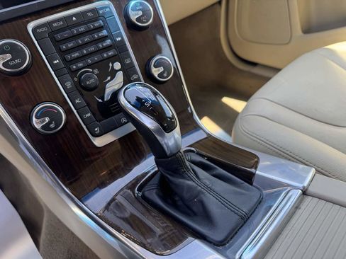 Used 2015 Volvo S60 T5 Premier image 20