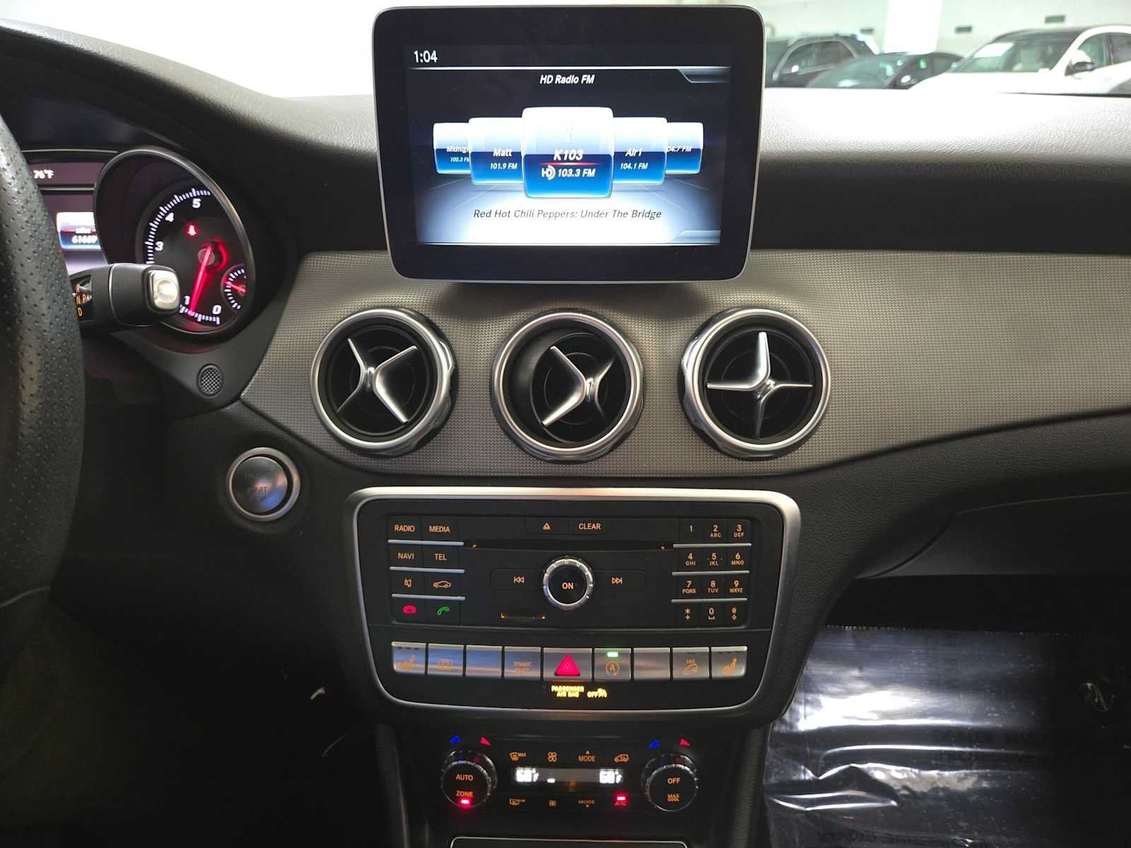 Certified 2020 Mercedes-Benz GLA 250 4MATIC image 25