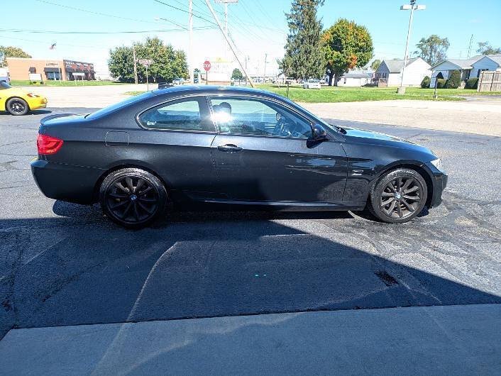 Used 2012 BMW 328i xDrive Coupe AWD/4WD image 5