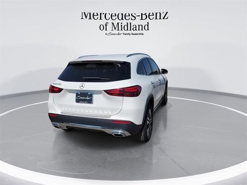 New 2025 Mercedes-Benz GLA 250 image 7