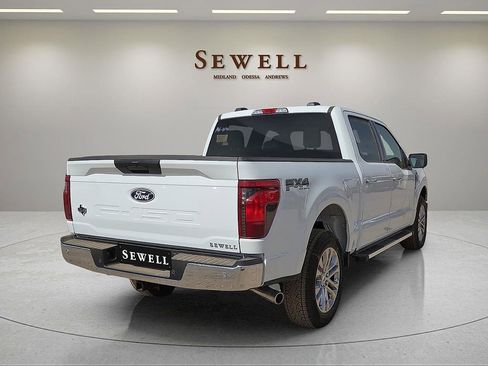 New 2026 Ford F150 XLT w/ XLT Chrome Appearance Package AWD/4WD image 4