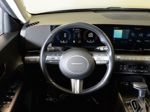 Used 2025 Hyundai Kona SEL AWD/4WD image 12