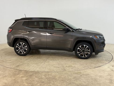 Used 2023 Jeep Compass Limited AWD/4WD image 8