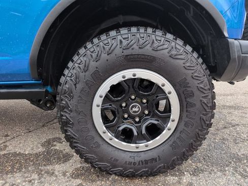 Certified 2023 Ford Bronco Badlands w/ Sasquatch Package AWD/4WD image 46
