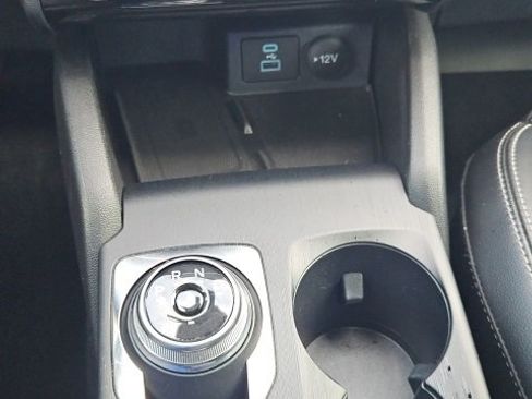 Used 2022 Ford Escape SEL w/ Technology Package image 10