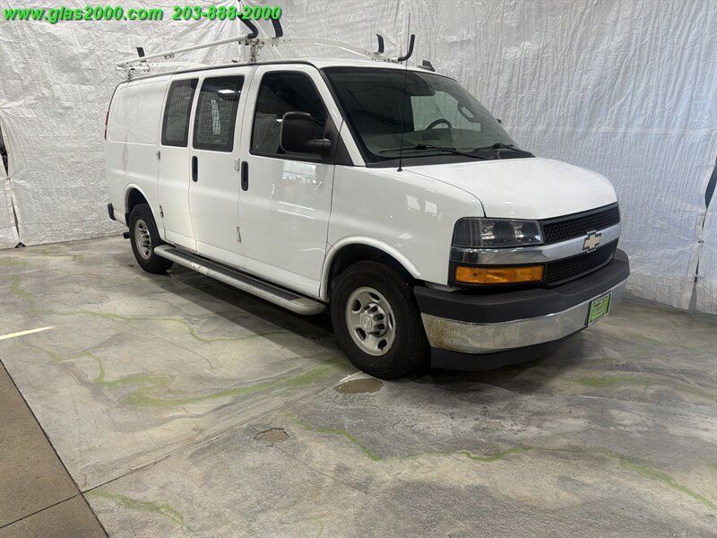 Used 2019 Chevrolet Express 2500 w/ Driver Convenience Package RWD image 2