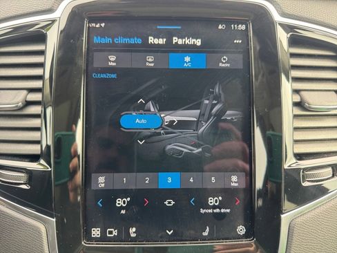 Certified 2024 Volvo XC90 T8 Plus w/ Protection Package Premier image 18