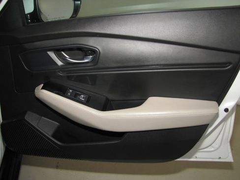 Used 2025 Honda Accord Touring image 21