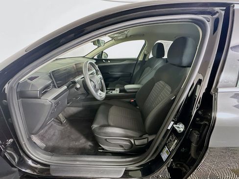 Used 2025 Kia K5 LXS image 13