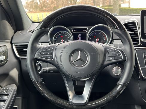 Used 2019 Mercedes-Benz GLS 450 4MATIC image 18