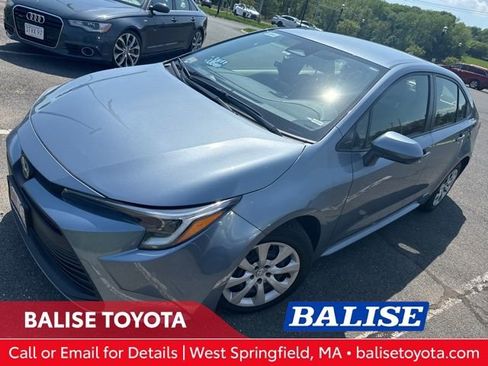 Used 2025 Toyota Corolla LE AWD/4WD image 1