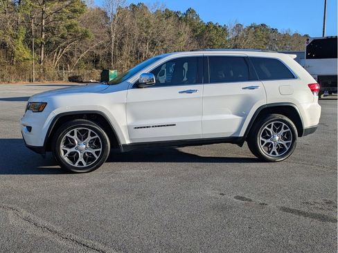 Used 2019 Jeep Grand Cherokee Limited w/ Luxury Group II image 8