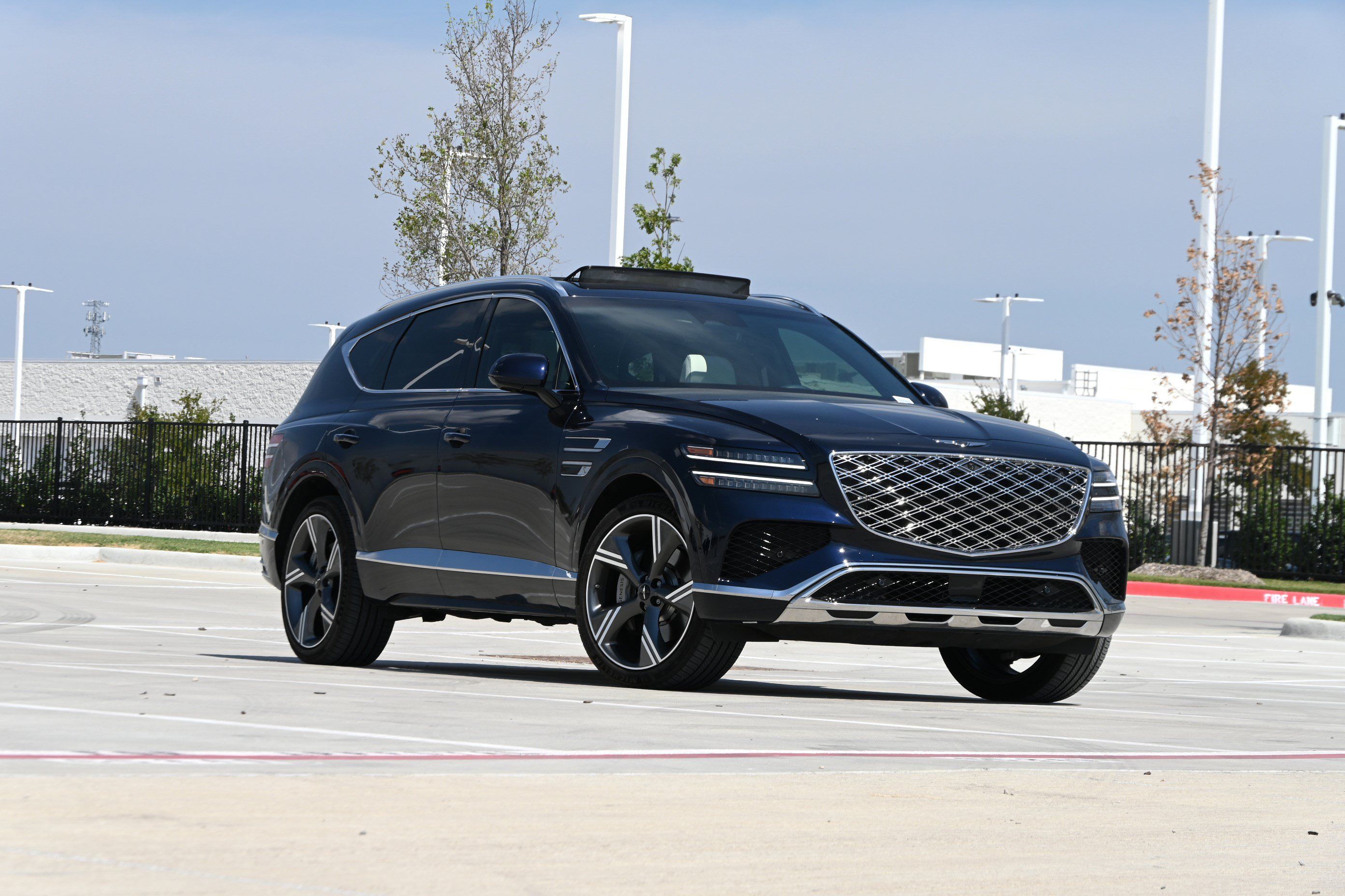 Used 2025 Genesis GV80 3.5T Prestige AWD/4WD image 2