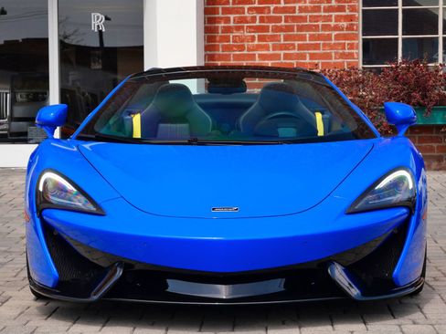 Used 2020 McLaren 570S Spider RWD image 2