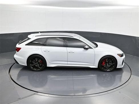 Used 2024 Audi RS 6 performance w/ Matte Carbon Package image 16