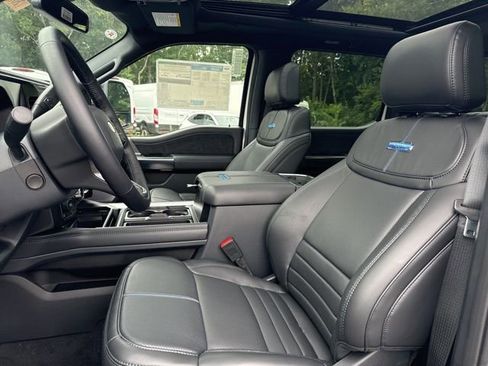 New 2025 Ford F250 Platinum w/ FX4 Off-Road Package image 10