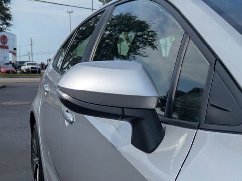 Used 2025 Toyota Corolla SE FWD image 12