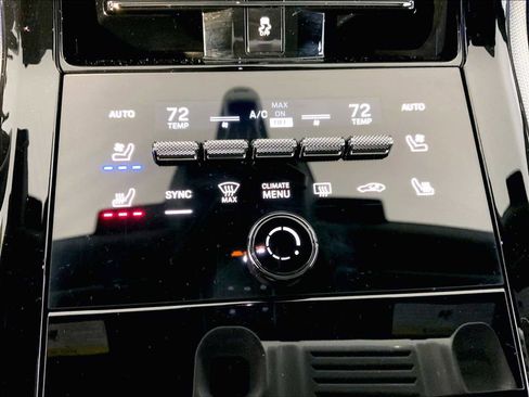 Certified 2025 Porsche Panamera 4 image 37