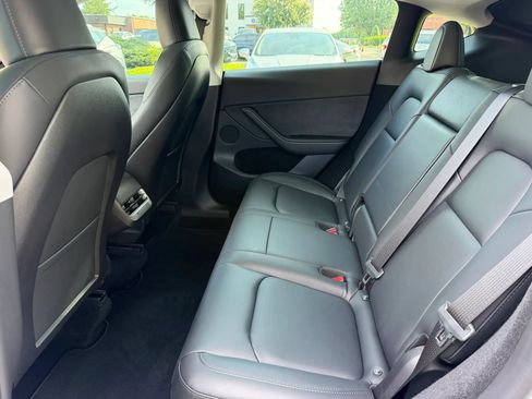Used 2023 Tesla Model Y AWD image 16