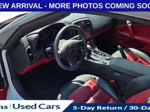 Used 2012 Chevrolet Corvette Grand Sport w/ 3LT Preferred Equipment Group RWD image 12