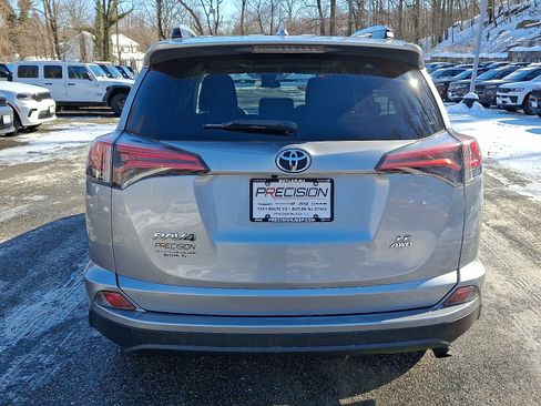 Used 2017 Toyota RAV4 LE image 6
