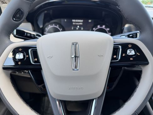 Used 2022 Lincoln Corsair FWD image 29